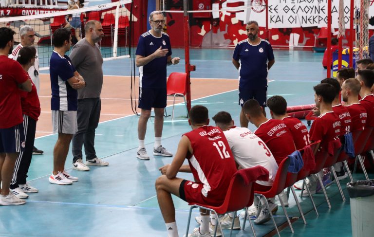 Έπιασε δουλειά ο Καστελάνι