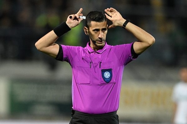 Το έχει ξανακάνει ο Ευαγγέλου – Πέναλτι έξω από την περιοχή στον Παναθηναϊκό και στο Καραϊσκάκη (vid)