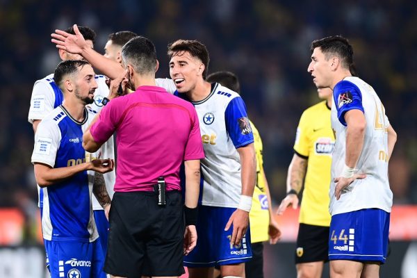Οι γραμμές στο VAR μπαίνουν λάθος, στο «απόσπασμα» ο Παπαπέτρου που αλλοίωσε το αποτέλεσμα στο ΑΕΚ – Ατρόμητος