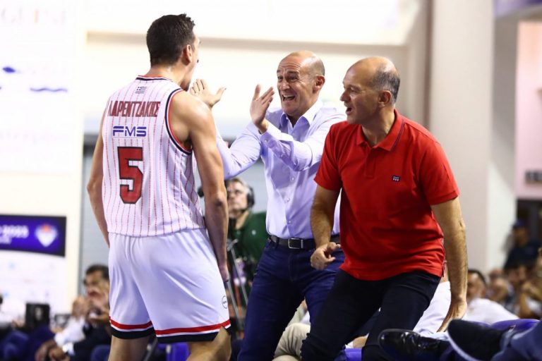 Ο Παναγιώτης Αγγελόπουλος έβγαλε φωτογραφία το σκορ στο 32-4 (vid)