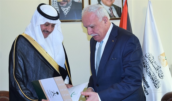 Για πρώτη φορά μετά 30 χρόνια, επίσημη αντιπροσωπεία της Σαουδικής Αραβίας στη Δυτική Όχθη
