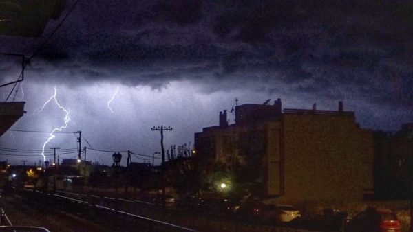 Κακοκαιρία Daniel: Νέα ένταση των φαινομένων από το πρωί – Το νέο έκτακτο δελτίο της ΕΜΥ