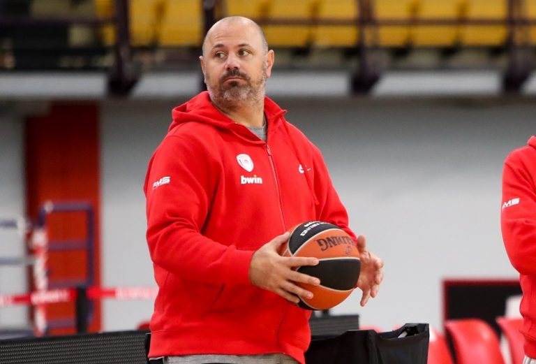 Μποζίκας: «Γι’ αυτό πήραμε τον Μπραζντέικις»