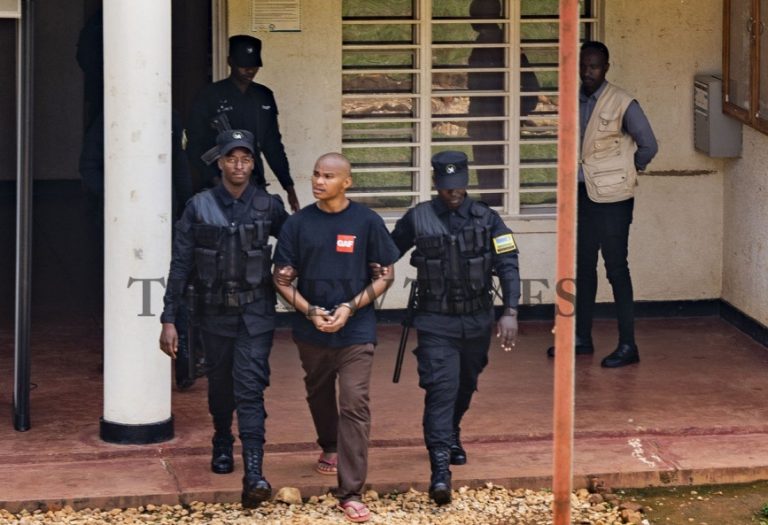 Γυναικοκτονίες στη Ρουάντα: 34χρονος κατηγορείται για 14 δολοφονίες γυναικών – Τις έθαψε στην κουζίνα του