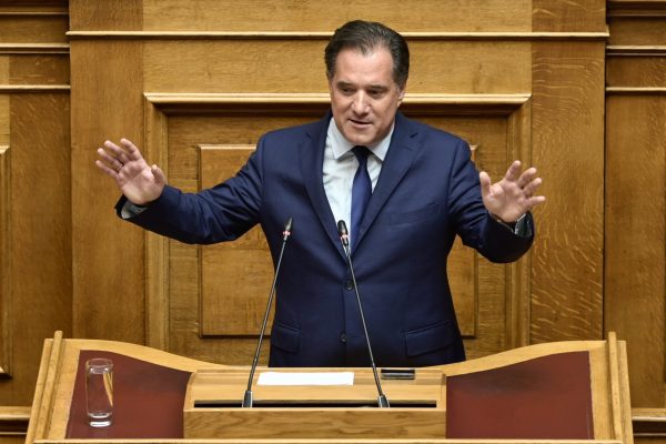 «Καρφί» Άδωνι για Κασσελάκη: Κι εγώ θα πηγαίνω στο υπουργείο με την Ευγενία