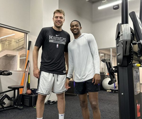 Φοξ για Βεζένκοφ: «Είναι πολύ έξυπνος, βάζει 20-25 πόντους χωρίς να κάνει πάνω από τρεις ντρίμπλες» (vid)