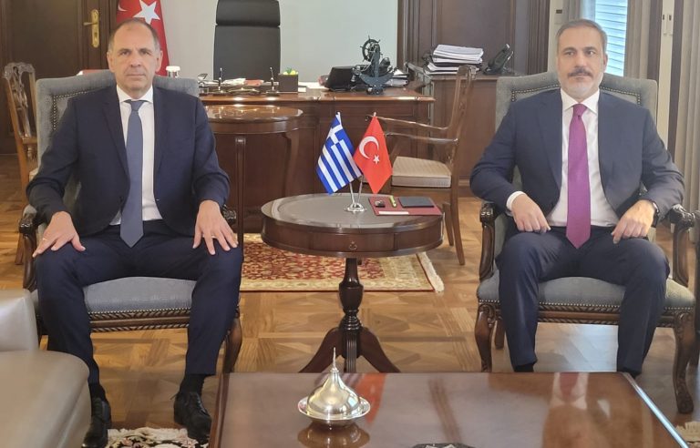 Ολοκληρώθηκε η συνάντηση Γεραπετρίτη – Φιντάν