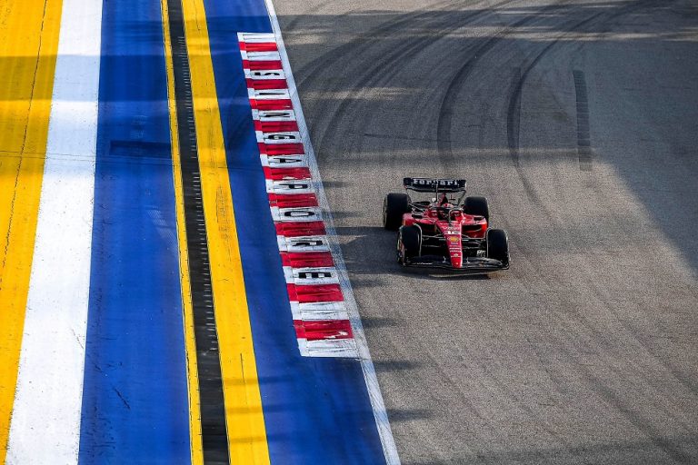 Formula 1: Πρωτιά για τον Σάινθ στη Σιγκαπούρη
