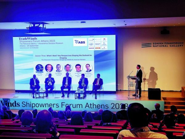 Μεταξύ πράσινης μετάβασης και γεωπολιτικών εξελίξεων