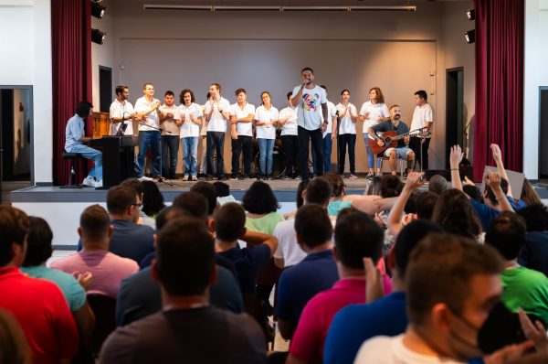 ΜΕΛΙSSES: Μοίρασαν μουσική & χαμόγελα στο Ίδρυμα «Η Θεοτόκος»