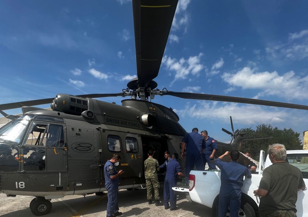 Οι Ένοπλες Δυνάμεις στο πεδίο της μάχης με τις καταστροφικές πλημμύρες