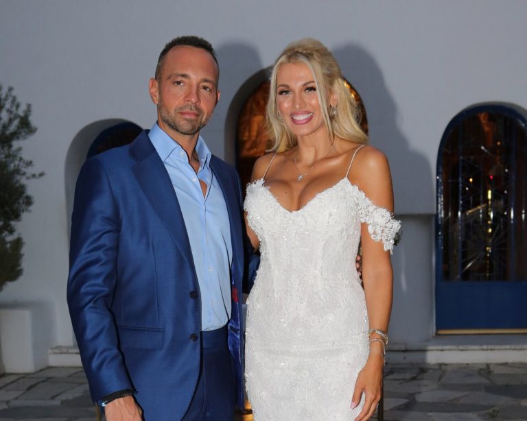 Κωνσταντίνα Σπυροπούλου: Βάφτισε τον γιο της στο Καβούρι – Η ιδιαίτερη μπομπονιέρα και το πάρτι με τον Χρήστο Μάστορα