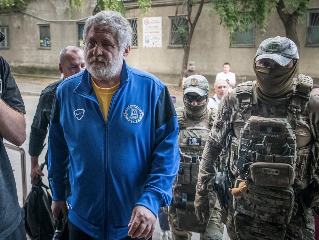 Ουκρανία: Ποιός είναι ο ισχυρός ολιγάρχης και παλιός υποστηρικτής του Ζελένσκι, που προφυλακίστηκε