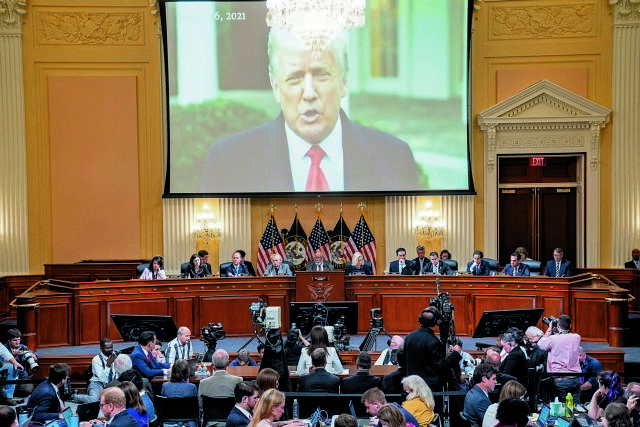 Ντόναλντ Τραμπ: Στενή του συνεργάτης αποκαλύπτει τις τελευταίες του μέρες στον Λευκό Οίκο