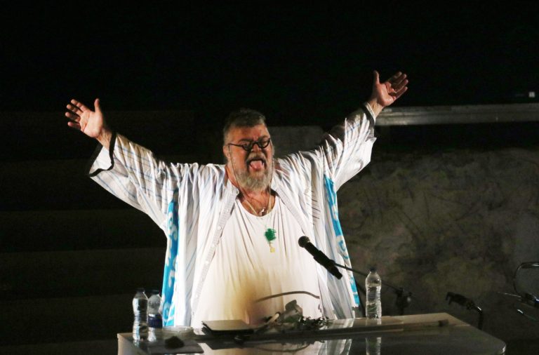 Σταμάτης Κραουνάκης: Έρως ανίκατε μάχαν, ο ερωτικός Κραουνάκης