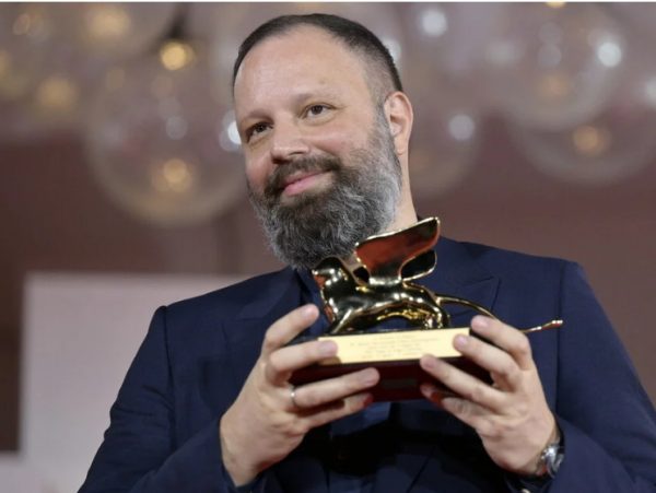 Γιώργος Λάνθιμος: Συγχαρητήρια από την υπουργό Πολιτισμού Λίνα Μενδώνη