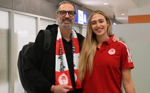 Ολυμπιακός: Έφτασαν στην Ελλάδα Καστελάνι και Φαριόλ (vids)