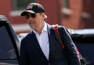 Ποινική δίωξη Χάντερ Μπάιντεν – Μπορεί ο έκλυτος βίος του γιού να κοστίσει τη προεδρία στον πατέρα;