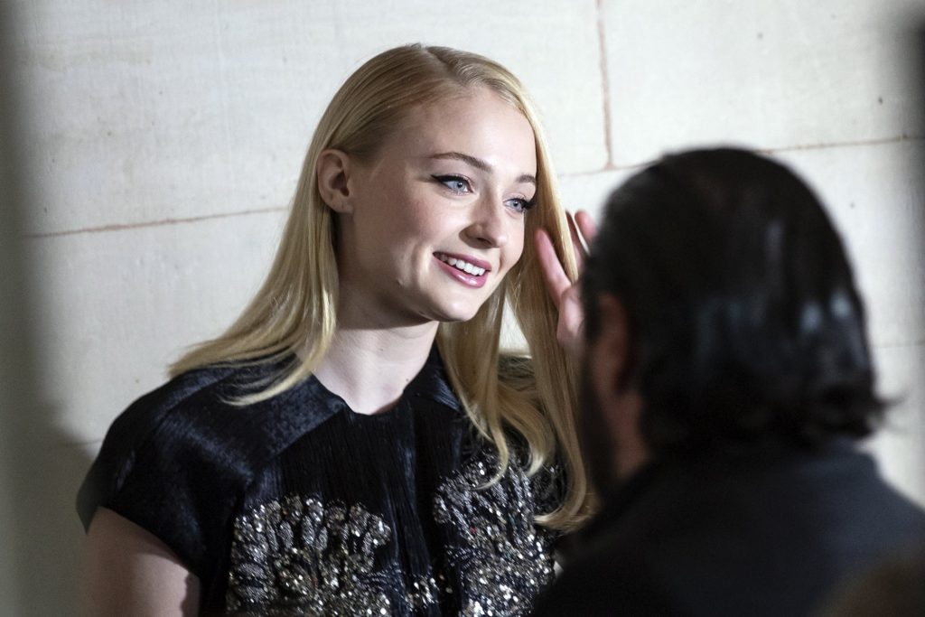 Αγωγή από τη Σόφι Τέρνερ στον Τζο Τζόνας – «Δεν απήγαγα τα παιδιά μου»