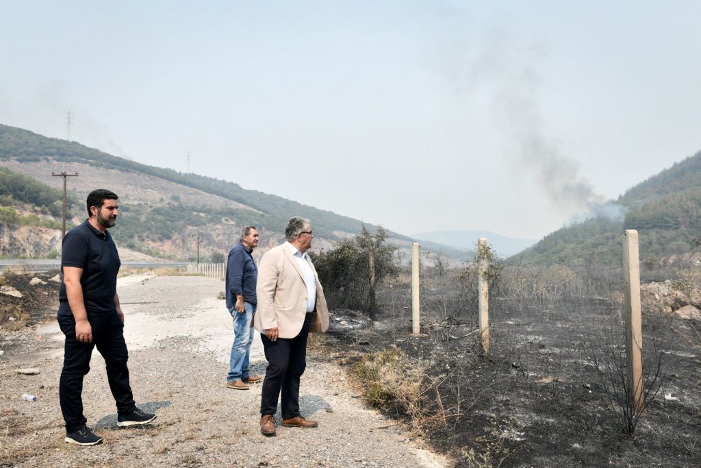 ΚΚΕ για Μητσοτάκη: Ως εδώ με την κοροϊδία – Άμεσος απεγκλωβισμός των κατοίκων