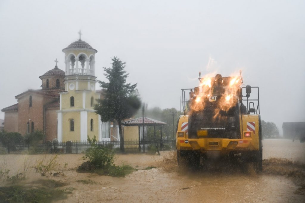 Κακοκαιρία Daniel: «Έχουν πραγματοποιηθεί 820 διασώσεις – Στην Ανατολική Θεσσαλία επιμένουν τα φαινόμενα»