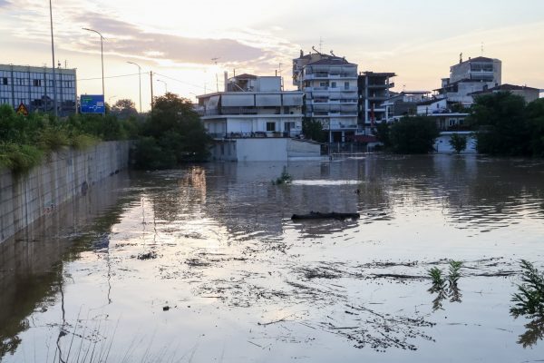 Κακοκαιρία Daniel: Νέο μήνυμα του 112 για εκκένωση του Αγίου Θωμά Λάρισας