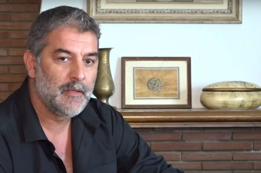 Βασίλης Μπισμπίκης: «Δεν σταματώ να ζω και να κάνω ό,τι γουστάρω»