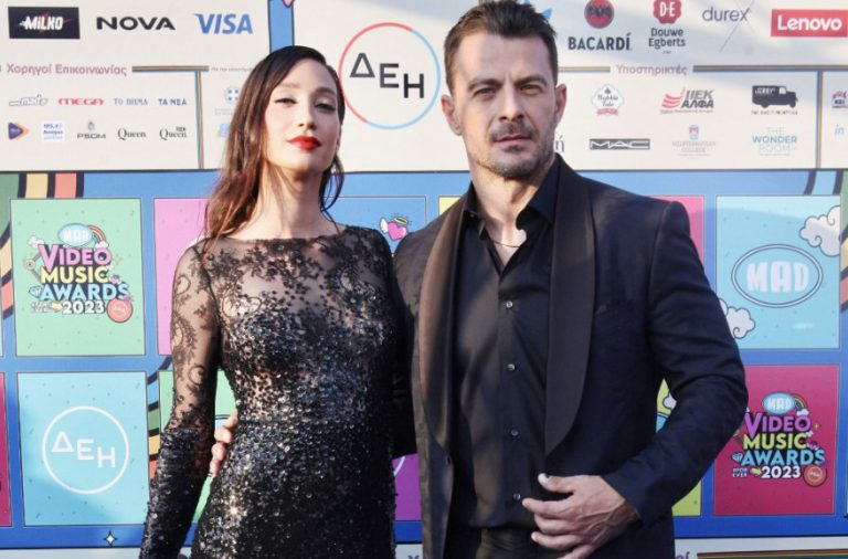 Full in love η Δήμητρα Βαμβακούση – Αποθέωσε δημόσια τον Γιώργο Αγγελόπουλο