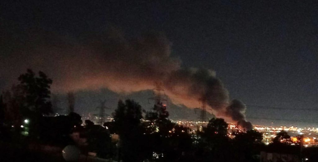 Ασπρόπυργος: Συνελήφθησαν 7 άτομα για απόπειρα κλοπής μετά από πυρκαγιά σε εταιρία