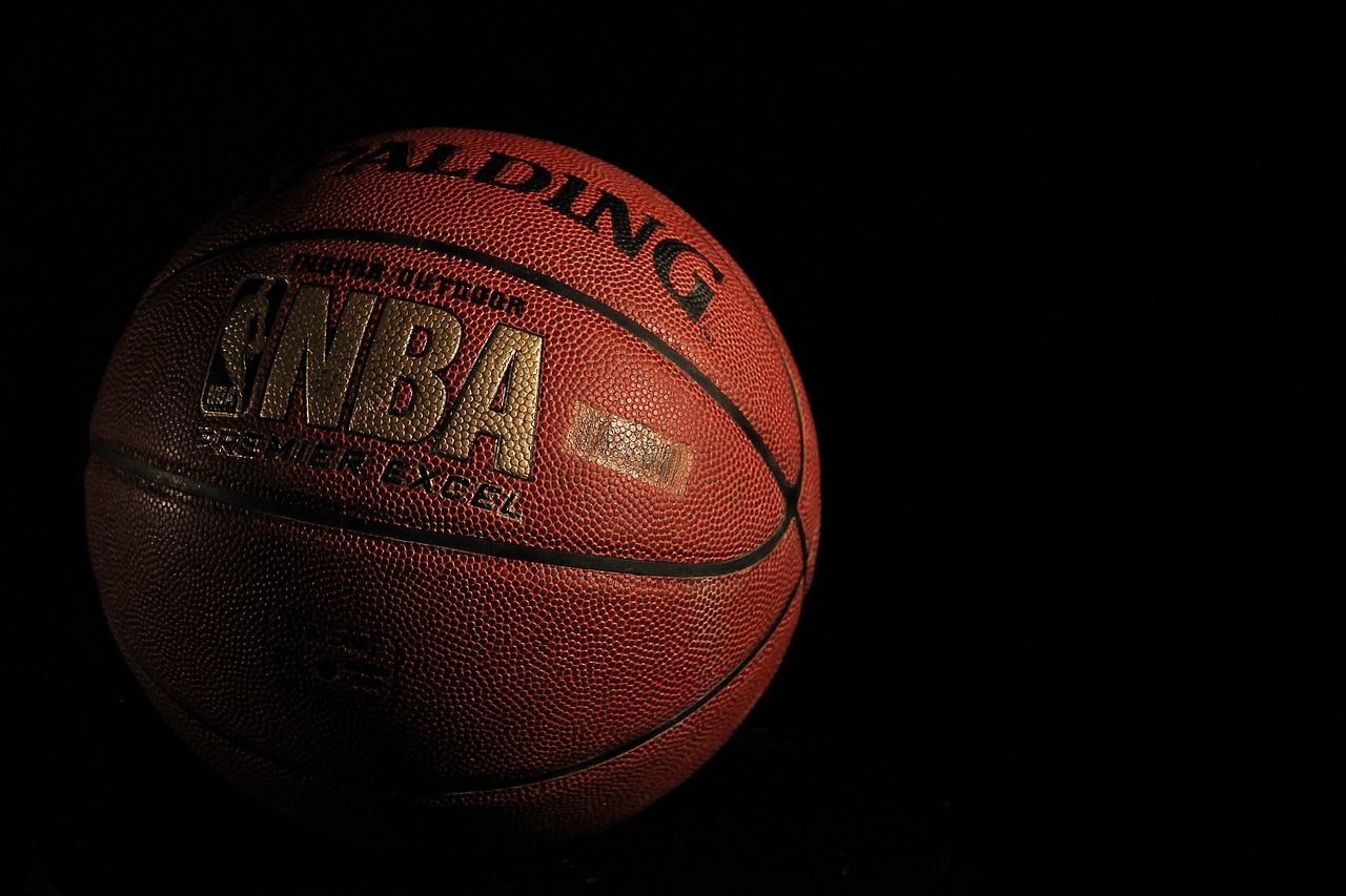 NBA: Εισάγει νέους κανόνες για την αντιμετώπιση του flopping