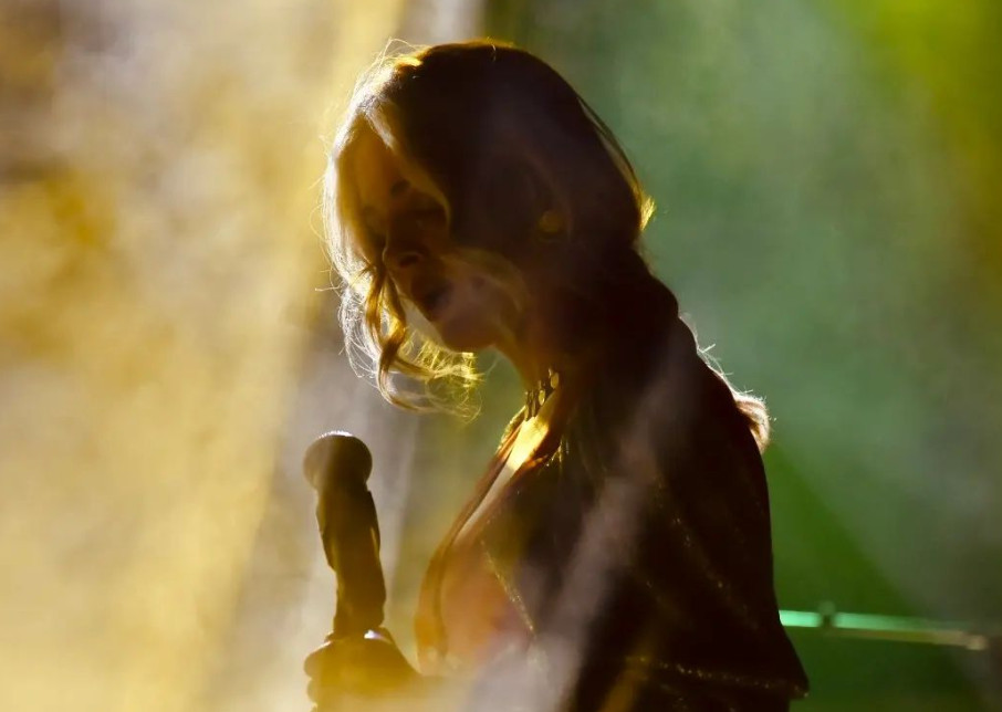 Νατάσσα Μποφίλιου: Ξέσπασε για τη δολοφονία στον Πειραιά – «Η ανθρωπιά μας που έφυγε μαζί του»