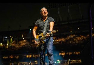 Μπρους Σπρίνγκστιν: Αναβάλλει τις συναυλίες του για λόγους υγείας – Το πρόβλημα που τον ταλαιπωρεί