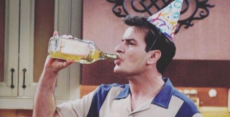 Τσάρλι Σιν, το χρονοδιάγραμμα μιας παραληρηματικής ζωής – Καλπάζουσα ματσίλα