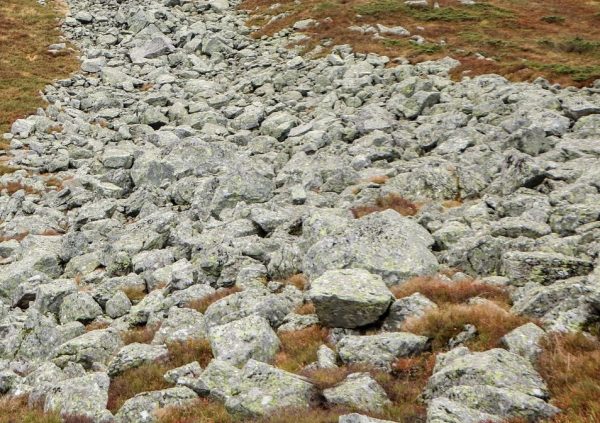 Ηλεία: Κατολίσθηση απειλεί και το υδραγωγείο του χωριού – Τι λέει ο δήμαρχος