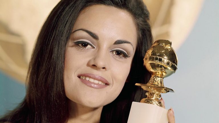 Η Κορίνα Τσοπέη αποκαλύπτει για ποιο λόγο έφυγε από την Ελλάδα