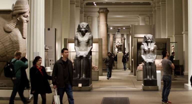 To Βρετανικό Μουσείο και η «σκανδαλώδης» χείρα βοηθείας