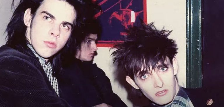 Μέσα στο χάος των πρώτων ημερών του Nick Cave με τους εκρηκτικούς The Birthday Party