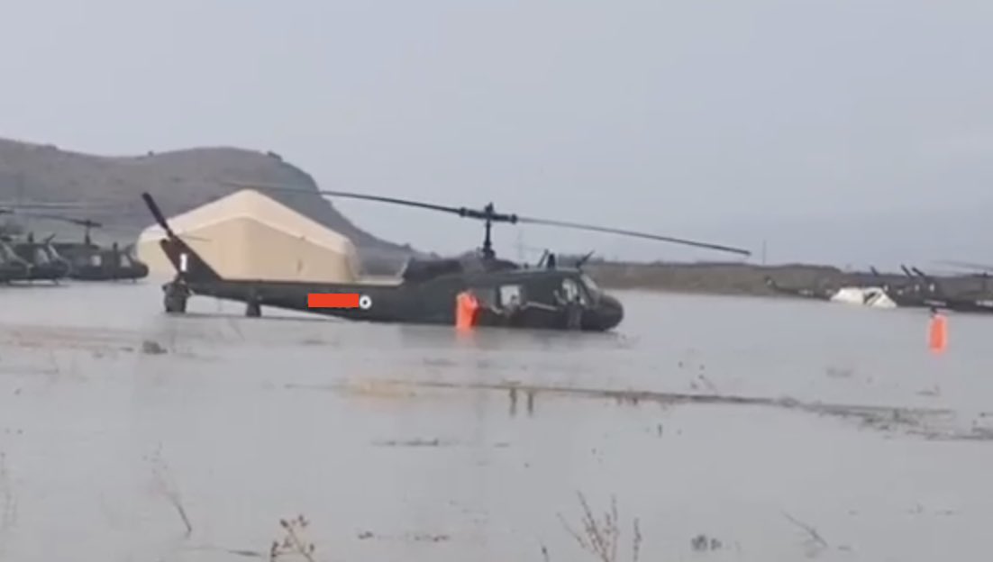 Βάση στο Στεφανοβίκειο: «Κολυμπούσαν» τα ελικόπτερα - Μετακινήθηκαν σε άλλο σημείο