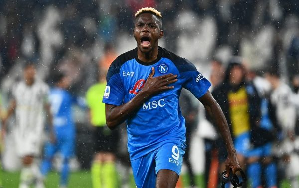 Στα άκρα η κόντρα Οσιμέν και Νάπολι: Οι φωτογραφίες που διέγραψε και το βίντεο της ομάδας στο Tik Tok