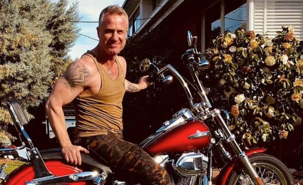 Τι θέλουν οι γυναίκες όταν πληρώνουν για σεξ: «Μόνο τρυφερότητα»