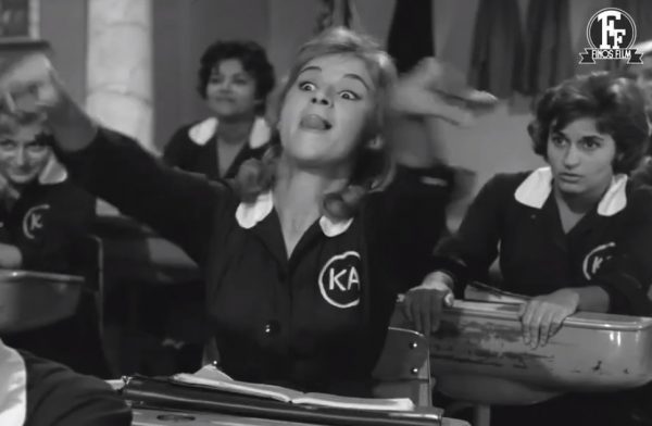 Φίνος Φιλμ: Εύχεται «καλή σχολική χρονιά» με ένα απολαυστικό βίντεο