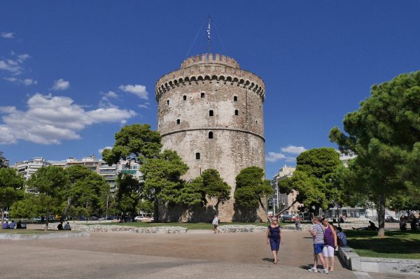 Θεσσαλονίκη: Σήμα κατατεθέν ο μ@λ@@@@ – Σάλος με διαφημιστικό σποτ για την πόλη