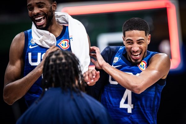 Ιταλία – ΗΠΑ 63-100: Ξέσπασαν με 100άρα οι Αμερικάνοι