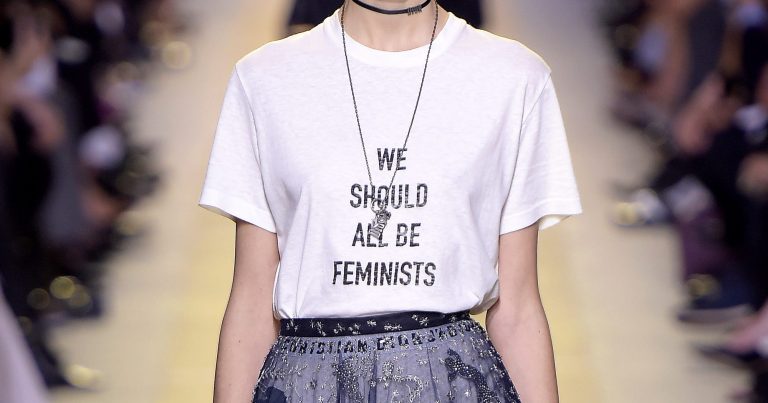 Ο Dior σπάει την τελειότητα της… κλεψύδρας