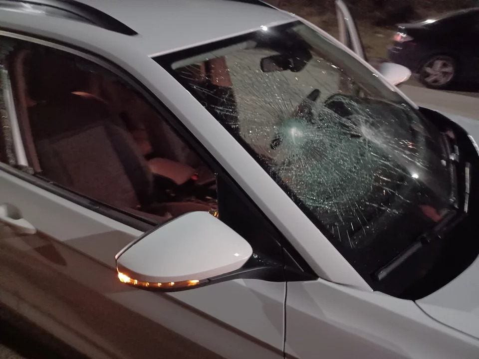 Λαμία: Έστησαν ενέδρα και έσπασαν το αμάξι του δημάρχου