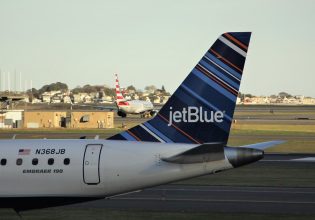 ΗΠΑ: Τρόμος σε πτήση της JetBlue – Τραυματίστηκαν οκτώ άτομα εξαιτίας αναταράξεων