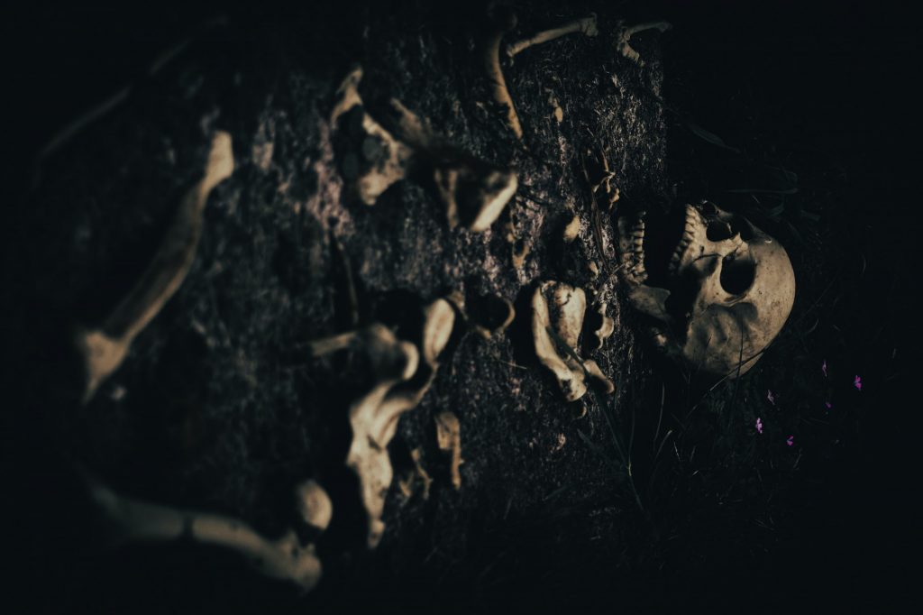 Ένα πτώμα 400 ετών, κλειδωμένο στον τάφο του, μαρτυρά την απόλυτη άγνοια