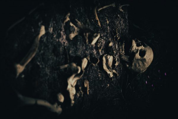 Ένα πτώμα 400 ετών, κλειδωμένο στον τάφο του, μαρτυρά την απόλυτη άγνοια