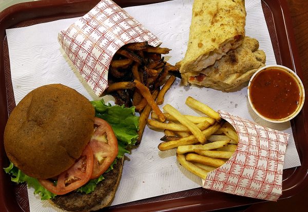 Τα παιδιά θύματα του «επιθετικού διατροφικού μάρκετινγκ»