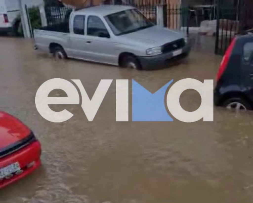 Κακοκαιρία Daniel: Εγκλωβισμένοι οδηγοί στο Αλιβέρι – Πλημμύρισαν δρόμοι